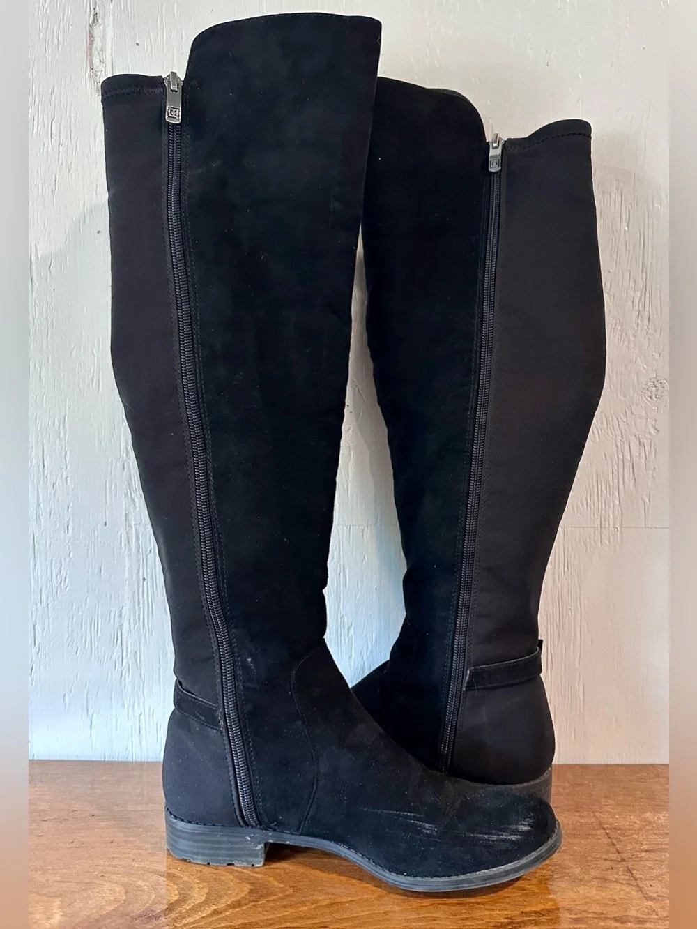 Black Knee-High Women's Riding Boots